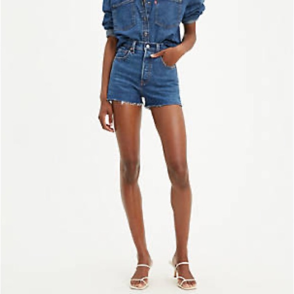 Levi’s Premium Ribcage Shorts - Button Fly